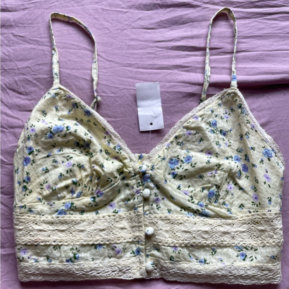 Summer dainty crop top
